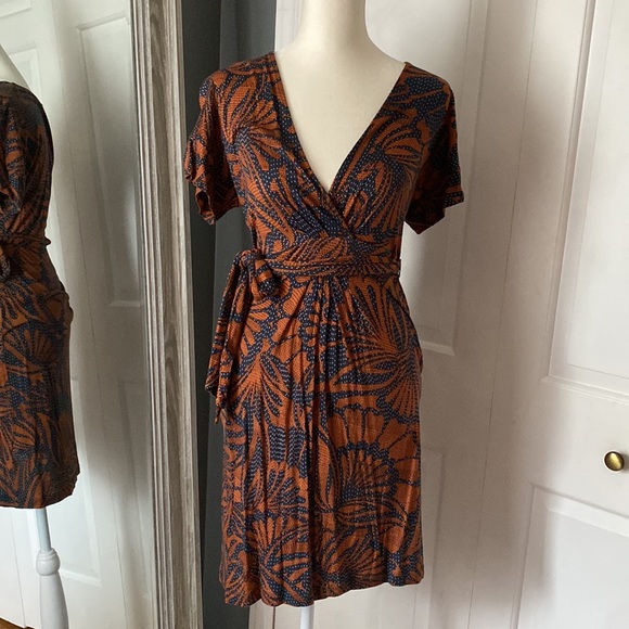 BCBG MAXAZRIA multicolored dress with side tie detail - Picture 2 of 6